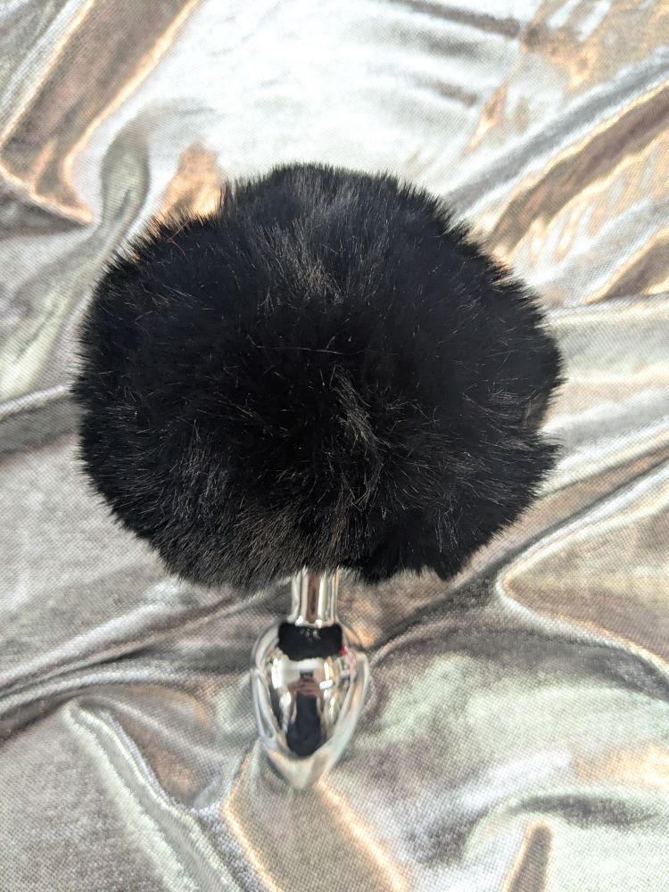 Niedlicher Buttplug aus Metall für Petplay